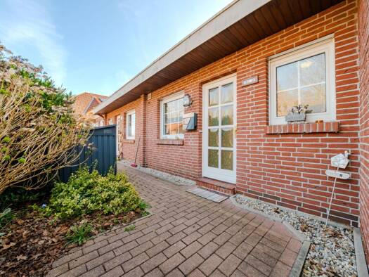 Reihenmittelhaus zum Kauf 179.000 € 4 Zimmer 75,9 m² 162 m² Grundstück Ihrhove Westoverledingen 26810