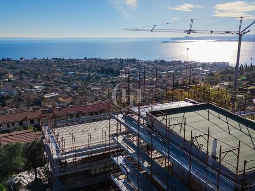 Penthouse zum Kauf 2.150.000 € 3 Zimmer 89,6 m² 2. Geschoss Via Sant' Ambrogio Toscolano Maderno 25088