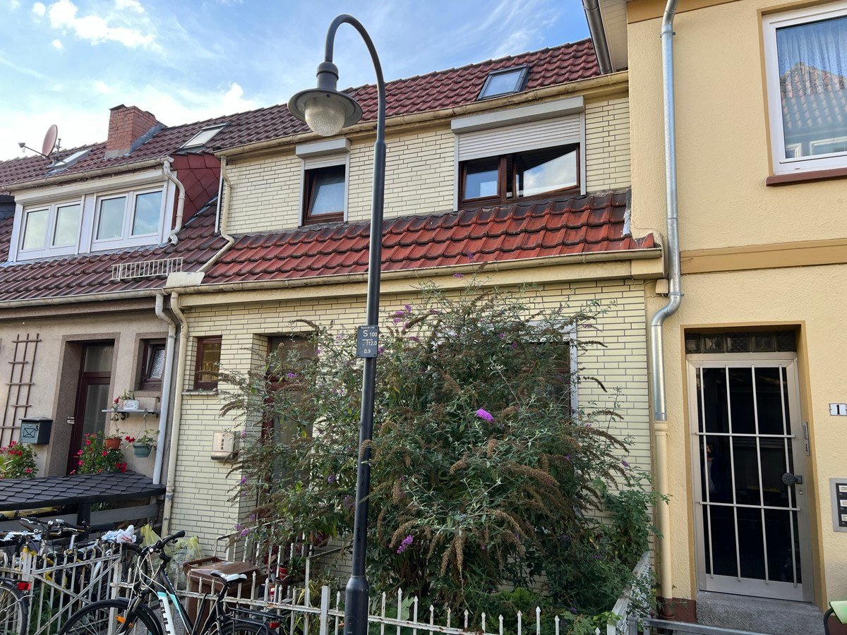 Reihenmittelhaus zum Kauf 195.000 € 3 Zimmer 67 m²<br/>Wohnfläche 99 m²<br/>Grundstück Walle Bremen / Walle 28219