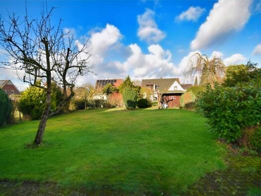 Doppelhaushälfte zum Kauf 225.000 € 6 Zimmer 175 m² 632 m² Grundstück Diepholz 49356