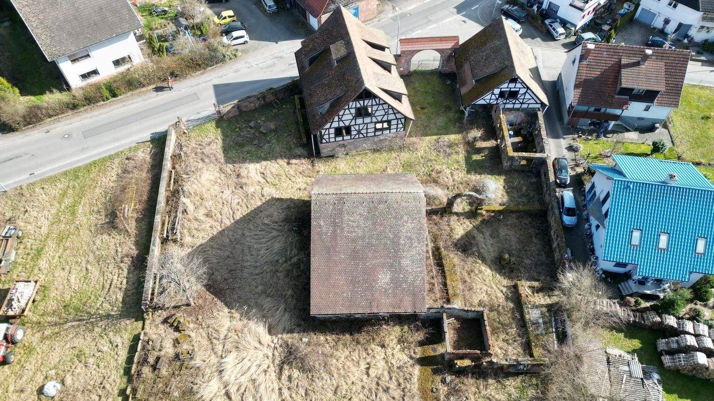 Immobilie in Wald-Michelbach - Großzügiges Fachwerk-Anwesen mit Gästehaus, Innenhof & zusätzlichem Baugrundstück - Bild 4