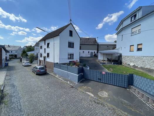 Einfamilienhaus zum Kauf 189.000 € 8 Zimmer 136 m² 393 m² Grundstück Wienau Dierdorf-Wienau 56269