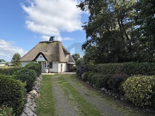 Einfamilienhaus zum Kauf 619.000 € 2 Zimmer 90 m² 833 m² Grundstück Sankt Peter-Ording 25826