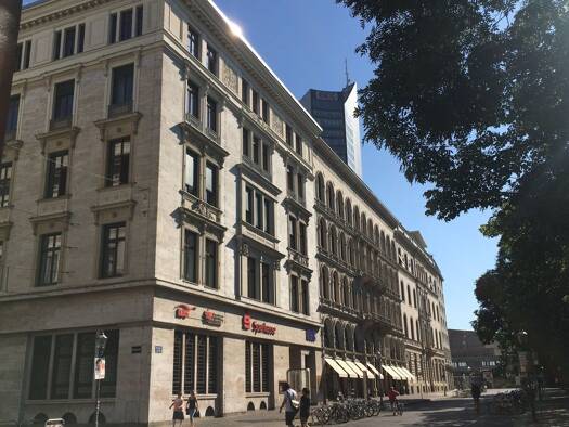Büro zur Miete provisionsfrei 5.800 € 7 Zimmer 390 m² Bürofläche Schillerstraße 4 Zentrum Mitte 04109