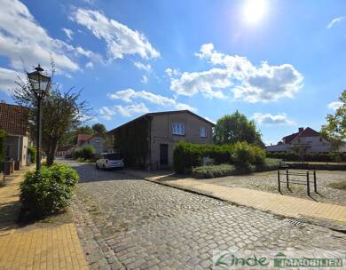 Einfamilienhaus zum Kauf 89.000 € 10 Zimmer 200 m² 800 m² Grundstück Dargun Dargun 17159