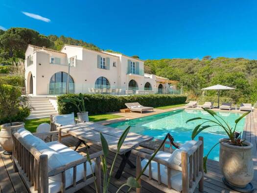 Einfamilienhaus zum Kauf 8 Zimmer 440 m² 9.700 m² Grundstück Port de Saint-Tropez Saint-Tropez 83990