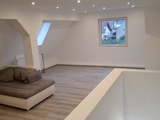 Maisonette zur Miete 1.100 € 4 Zimmer 110 m² Geschoss 3/4 frei ab sofort Baisingen Rottenburg am Neckar 72108