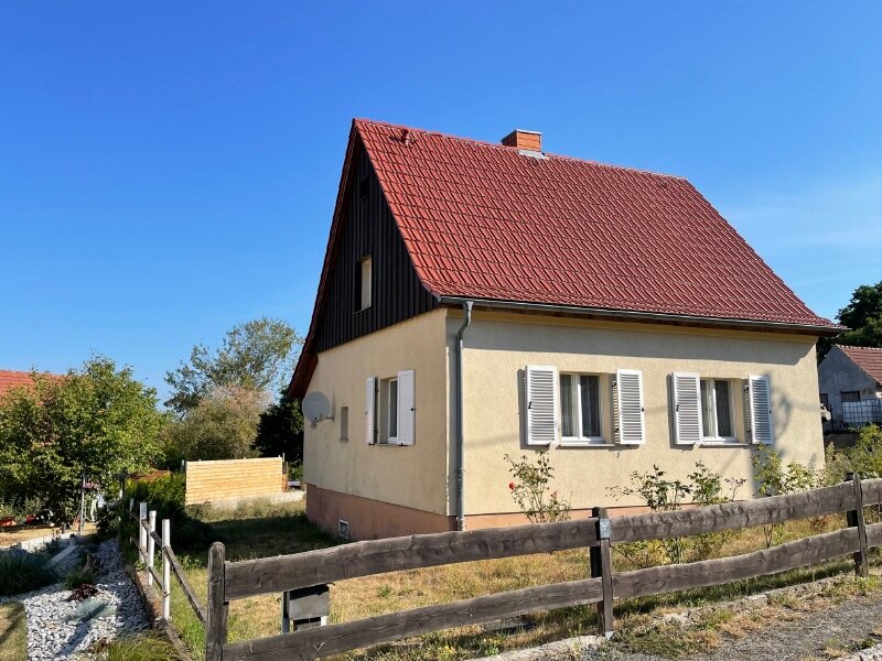 Einfamilienhaus zum Kauf 120.000 € 3 Zimmer 76,8 m²<br/>Wohnfläche 654 m²<br/>Grundstück Kamenz Kamenz 01917