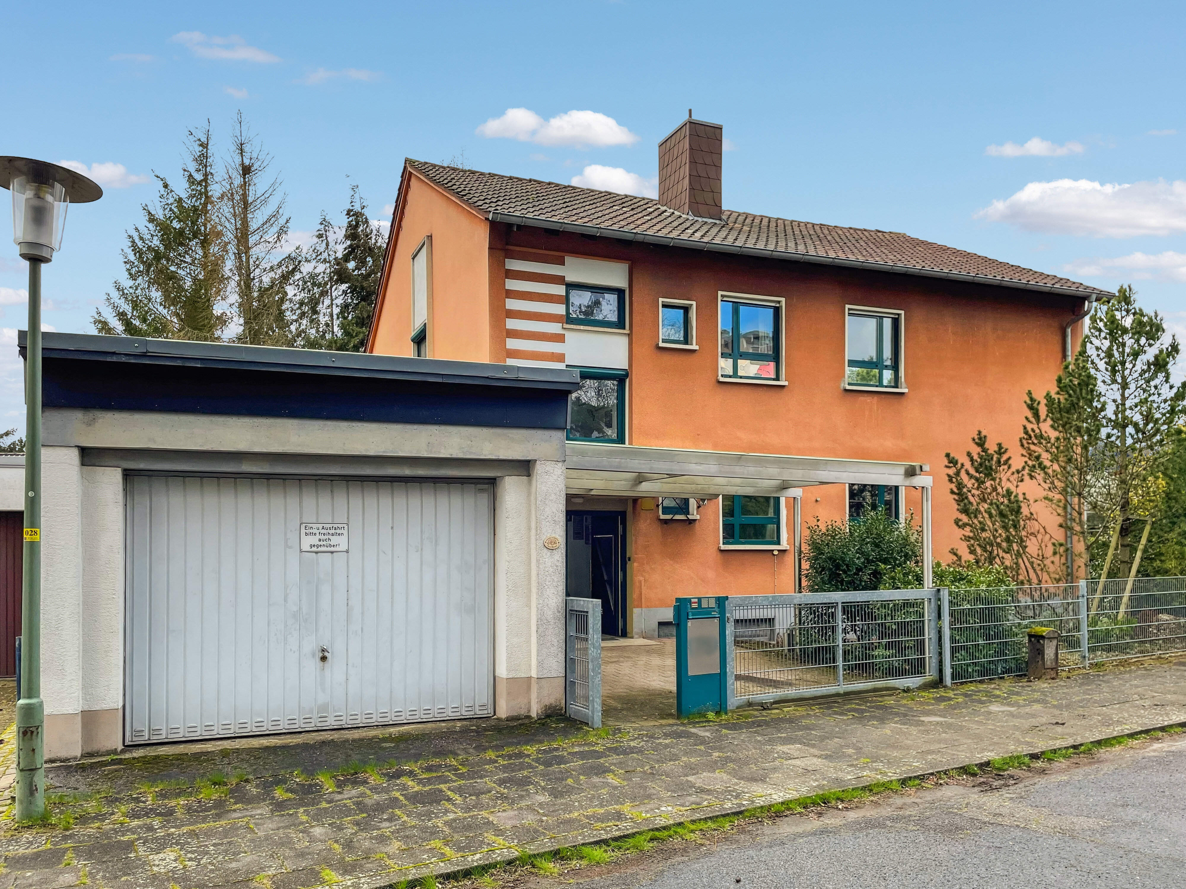 Mehrfamilienhaus zum Kauf 369.000 € 6 Zimmer 192 m²<br/>Wohnfläche 802 m²<br/>Grundstück Westlich der Merianstr. Kaiserslautern 67657