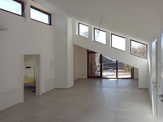 Wohnung zur Miete 1.300 € 3 Zimmer 172 m² Geschoss 1/3 frei ab sofort Untersulmetingen Laupheim 88471