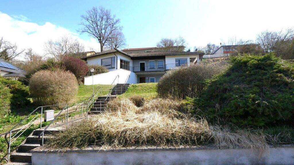 Einfamilienhaus zum Kauf 275.000 € 8 Zimmer 213 m² 1.853 m² Grundstück Weitramsdorf 96479