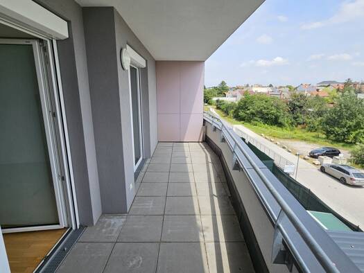 Wohnung zur Miete 421 € 2 Zimmer 57,9 m² 2. Geschoss Wiener Neustadt 2700