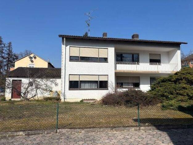Mehrfamilienhaus zum Kauf 479.000 € 6 Zimmer 176 m² 701 m² Grundstück frei ab sofort Böhmerwaldstraße 46 Waldkraiburg Waldkraiburg 84478