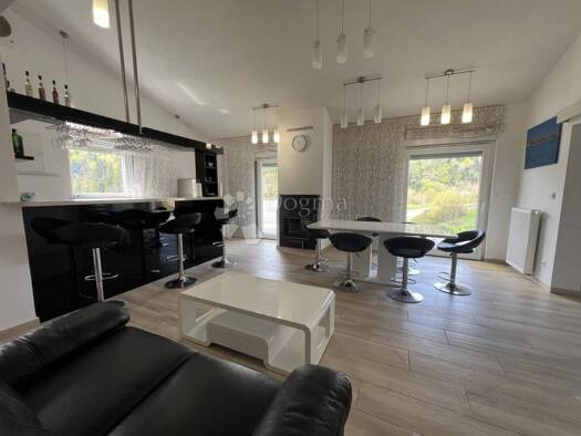 Einfamilienhaus zum Kauf 180.000 € 6 Zimmer 180 m² Trakošćan, Bednja Bednja 42253