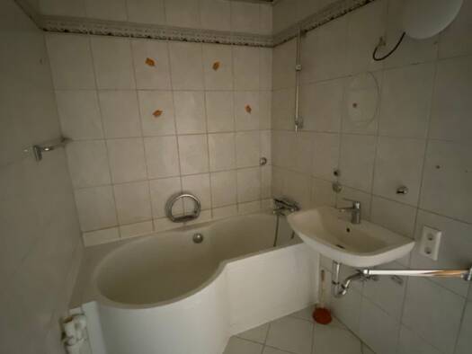 Wohnung zur Miete 500 € 3 Zimmer 73,3 m² 4. Geschoss Jean-Paul-Allee 14 Neustadt Neustadt b.Coburg 96465