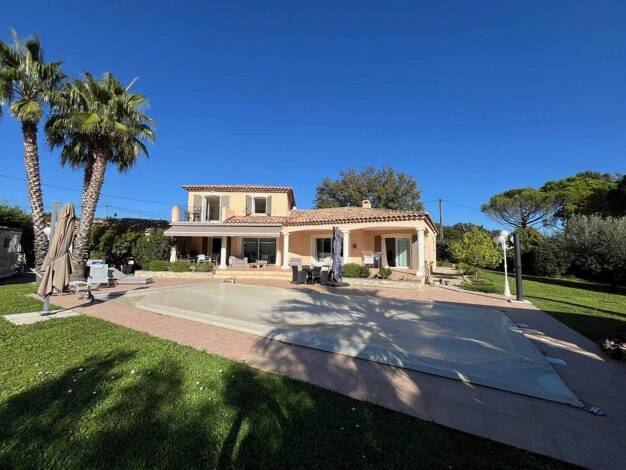 Villa zum Kauf provisionsfrei 950.000 € 6 Zimmer 185 m² 2.130 m² Grundstück Bagnols-en-Forêt 83600