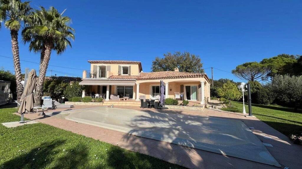 Villa zum Kauf provisionsfrei 950.000 € 6 Zimmer 185 m² 2.130 m² Grundstück Bagnols-en-Forêt 83600