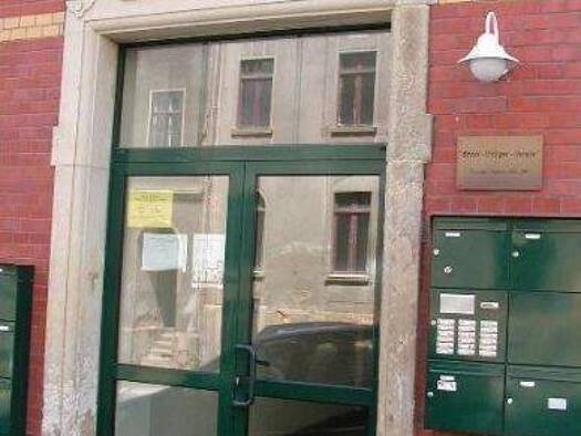 Wohnung zur Miete 265 € 2 Zimmer 52,4 m² 2. Geschoss frei ab 01.03.2026 J.-Fucik-Str. 28 Stadtmitte Plauen 08523