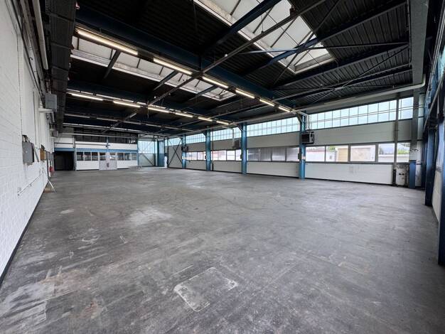 Produktionshalle zur Miete 3.590 € 700 m² Lagerfläche Emmendingen Emmendingen 79312