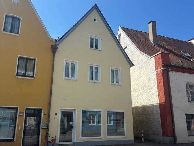 Mehrfamilienhaus zum Kauf als Kapitalanlage geeignet 849.000 € 8 Zimmer 253 m² Donauwörth 86609