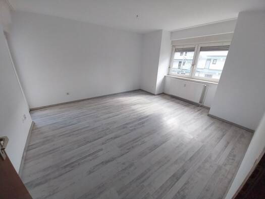 Wohnung zur Miete 600 € 3 Zimmer 65 m² 1. Geschoss frei ab sofort Tiergartenstraße 61 Erbach Homburg 66424