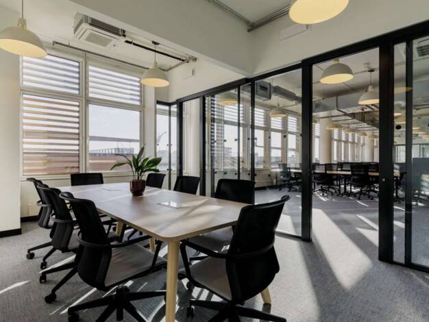 Bürofläche zur Miete provisionsfrei 33 m² Bürofläche teilbar ab 13 m² Mitte Berlin 10179