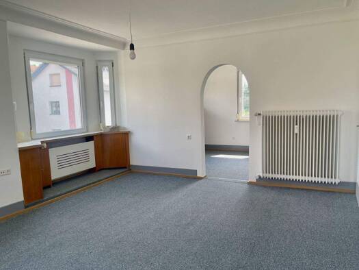 Wohnung zur Miete 915 € 3,5 Zimmer 85 m² Geschoss 1/1 frei ab sofort Trochtelfinger Straße Großengstingen Engstingen 72829
