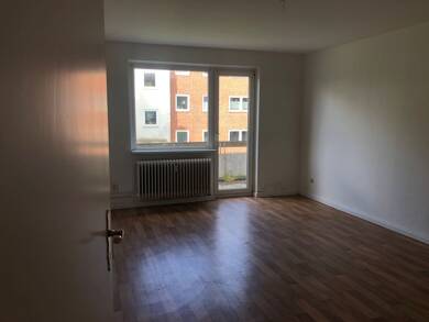 Wohnung zur Miete 550 € 3 Zimmer 72 m² 1. Geschoss frei ab sofort Flensburger Str. 56 Glückstadt 25348