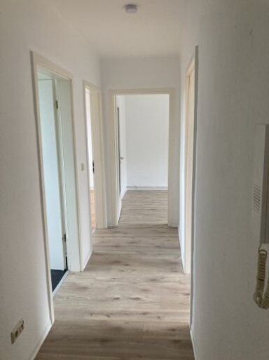 Wohnung zur Miete 395 € 3 Zimmer 58 m² 2. Geschoss frei ab sofort Kieler Straße Innenstadt Wilhelmshaven 26382