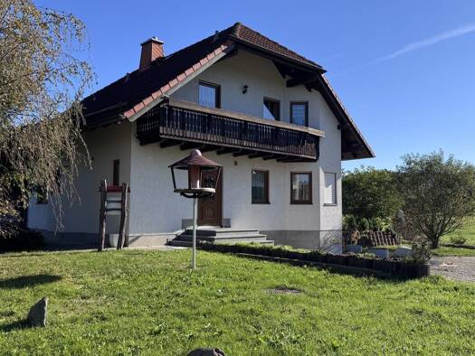 Einfamilienhaus zum Kauf 380.000 € 5 Zimmer 140 m² 1.580 m² Grundstück Tirpersdorf Tirpersdorf 08606