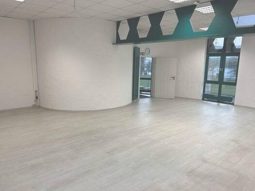 Bürofläche zur Miete 7 € 170 m² Bürofläche Kuppingen Herrenberg 71083