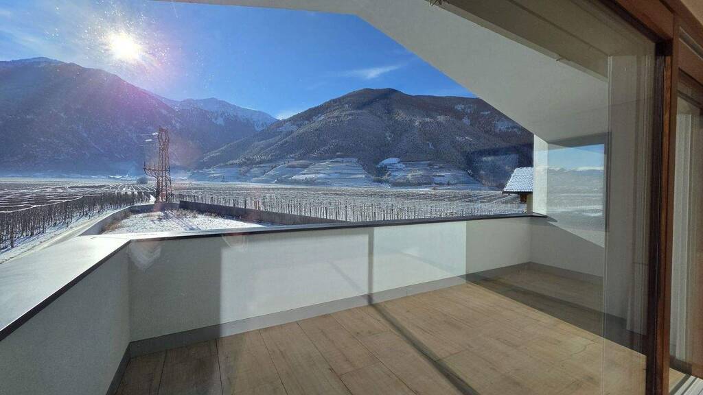 Penthouse zur Miete - Erstbezug 1.200 € 2 Zimmer 84,5 m² 2. Geschoss Latsch 39021