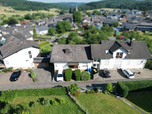 Mehrfamilienhaus zum Kauf provisionsfrei 958.500 € 26 Zimmer 694,7 m² 1.273 m² Grundstück Altenkirchen Hohenahr 35644
