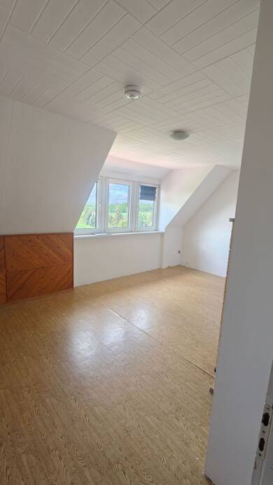 Wohnung zur Miete 400 € 2 Zimmer 54 m² Dachgeschoss, 3. Geschoss frei ab sofort Ringstrassse 30 Bad Lausick Bad Lausick 04651