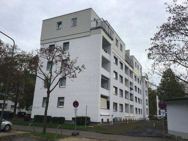 Wohnung zur Miete nur mit Wohnberechtigungsschein 874 € 3 Zimmer 80,1 m² 4. Geschoss frei ab 03.01.2026 Mörfelder Landstr. 197 Sachsenhausen Frankfurt am Main 60598