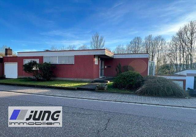 Immobilie in Sankt Ingbert - freistehender Bungalow in St. Ingbert-Rohrbach - Bild 0