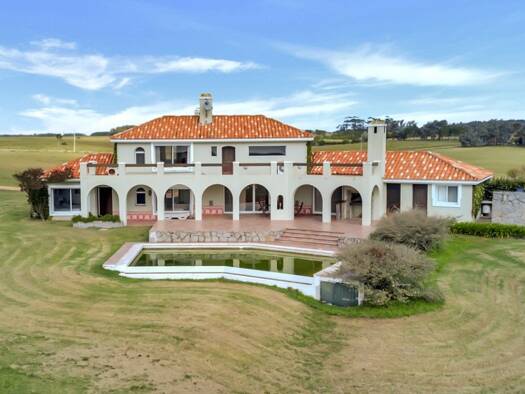 Landhaus zum Kauf 1.750.000 $ 6 Zimmer 50.932 m² Grundstück Maldonado-Garzon