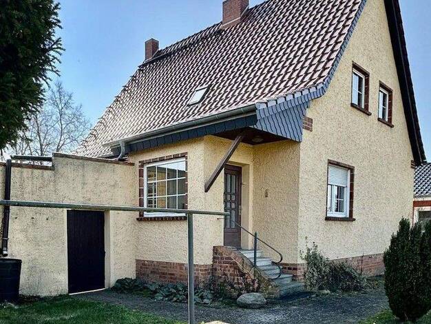 Einfamilienhaus zum Kauf provisionsfrei 157.000 € 6 Zimmer 132 m² 1.600 m² Grundstück Predätzer Weg 2 Reesen Burg 39288