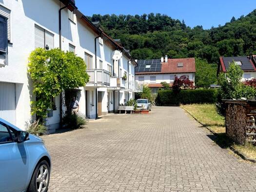 Reihenmittelhaus zur Miete 1.600 € 6 Zimmer 136 m² Grenzach Grenzach-Wyhlen 79639