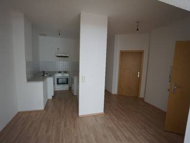 Wohnung zur Miete 260 € 2 Zimmer 62,8 m² 1. Geschoss frei ab sofort Zittau Zittau 02763