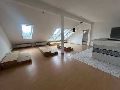 Wohnung zur Miete 780 € 3 Zimmer 94 m² Dachgeschoss Mannheim 68159