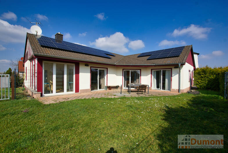 Bungalow zum Kauf provisionsfrei 367.000 € 6 Zimmer 150 m² 722 m² Grundstück Knapendorf Schkopau / Knapendorf 06258