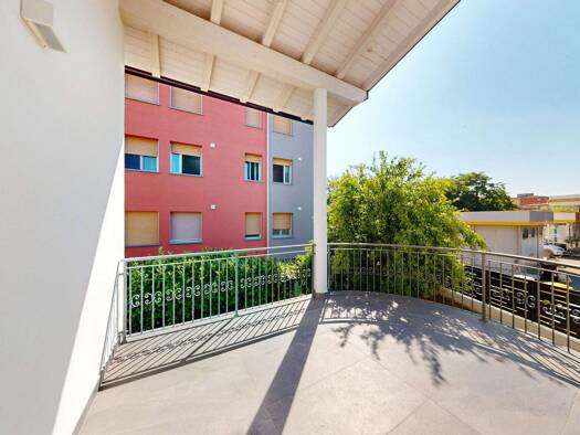 Haus zum Kauf 8 Zimmer 230 m² frei ab sofort Via Giuseppina Cremona