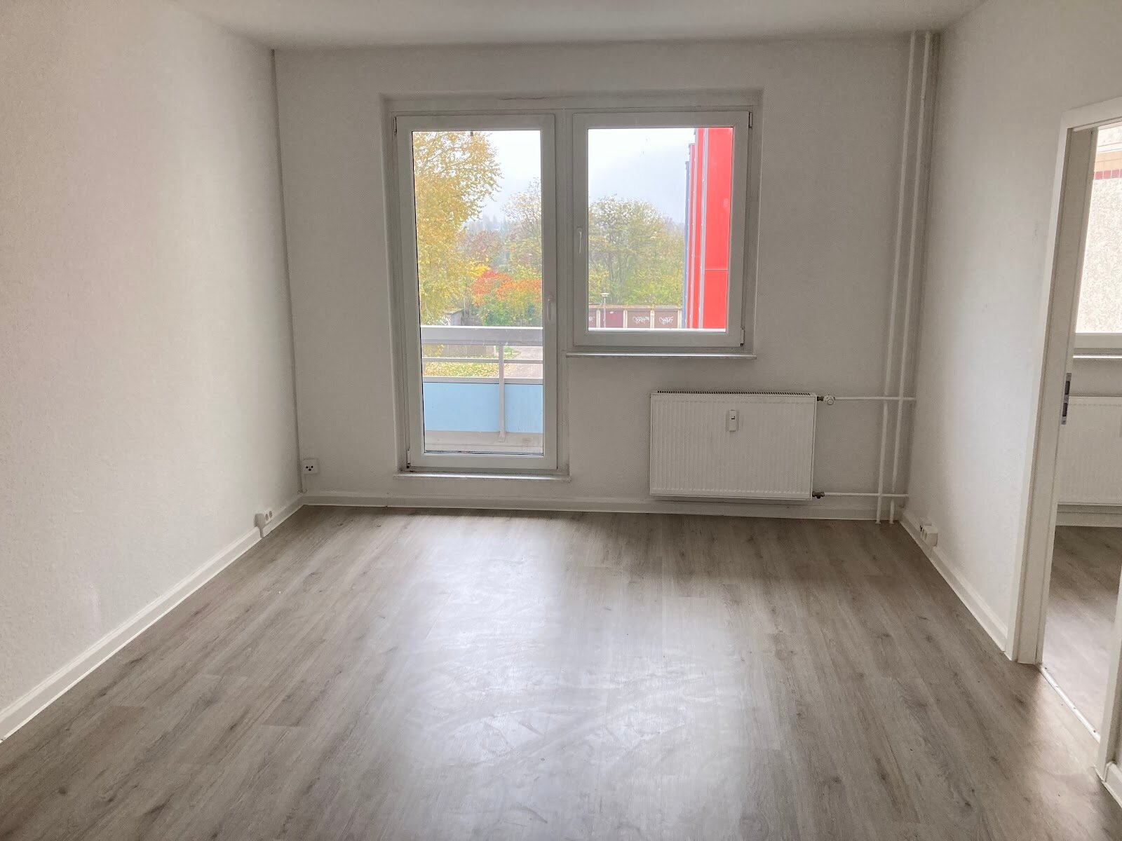 Wohnung zur Miete 339 € 2 Zimmer 54,6 m²<br/>Wohnfläche 3.<br/>Geschoss Gneisenauring 24 Gneisenauring Magdeburg 39130