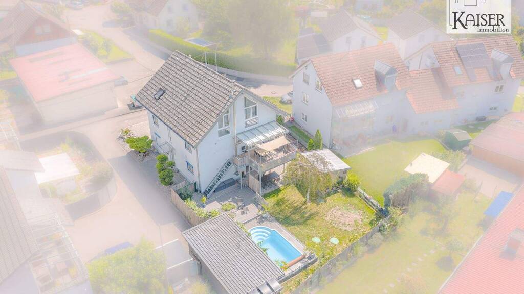 Einfamilienhaus zum Kauf 785.000 € 9 Zimmer 224 m² 590 m² Grundstück Oberdorfstraße 7B Öflingen Wehr 79664