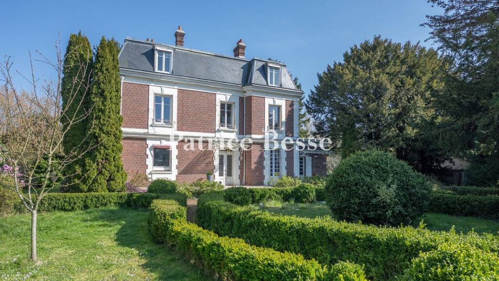 Einfamilienhaus zum Kauf 690.000 € 13 Zimmer 350 m² 3.000 m² Grundstück Beauvais 60000