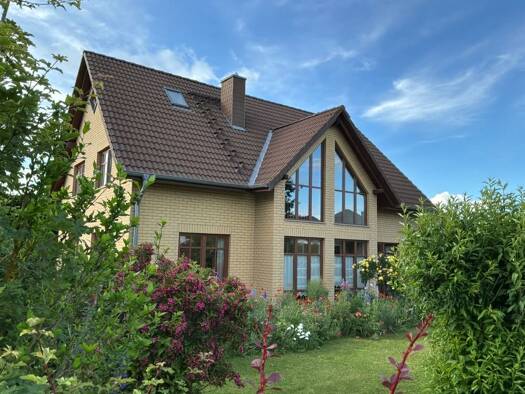 Einfamilienhaus zum Kauf 498.000 € 7 Zimmer 218 m² 1.057 m² Grundstück Neuendorf Wulkenzin 17039