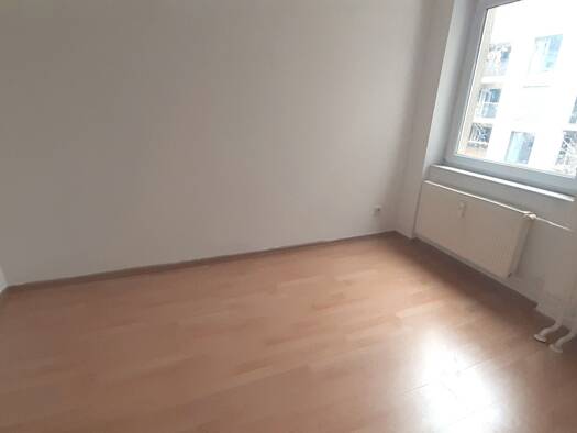 WG-Zimmer zur Miete 410 € 9 m² 3. Geschoss frei ab 01.04.2026 Markgrafendamm 3 Friedrichshain Berlin 10245