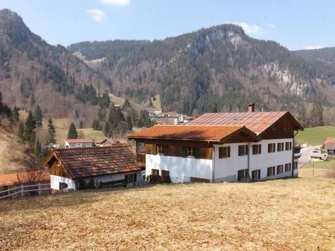 Mehrfamilienhaus zum Kauf 1.950.000 € 14 Zimmer 436 m²<br/>Wohnfläche 1.164 m²<br/>Grundstück Oberstdorf 87561 