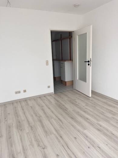 Wohnung zur Miete 220 € 1 Zimmer 22 m² 1. Geschoss frei ab sofort Lion-Feuchtwanger-Str. 27 Leipziger Str. Magdeburg 39120